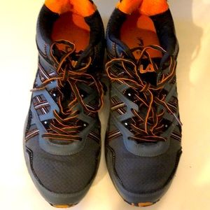 Fila Men Sneakers EUC👟